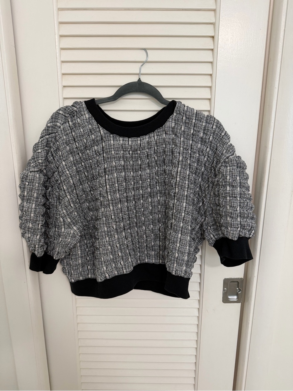 Textured Puff-Sleeve Women's Crop Top